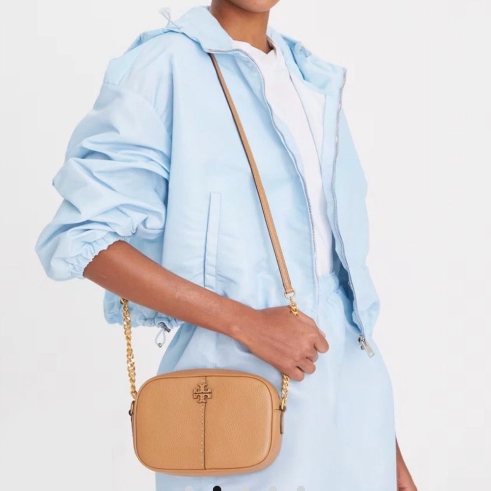 Tory Burch McGraw Camera Bag With Chain Strap And Dustbag Tan-Tiramisu Color​